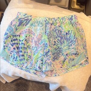Womens Lilly Pulitzer running shorts never worn